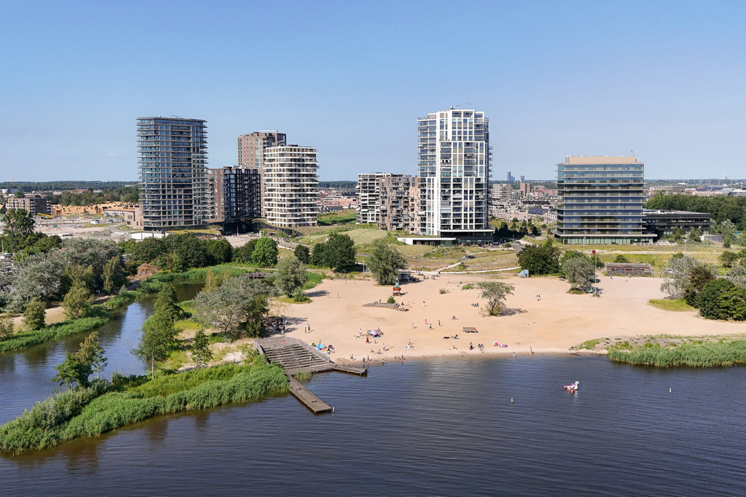 Nieuwe beelden Almere DUIN